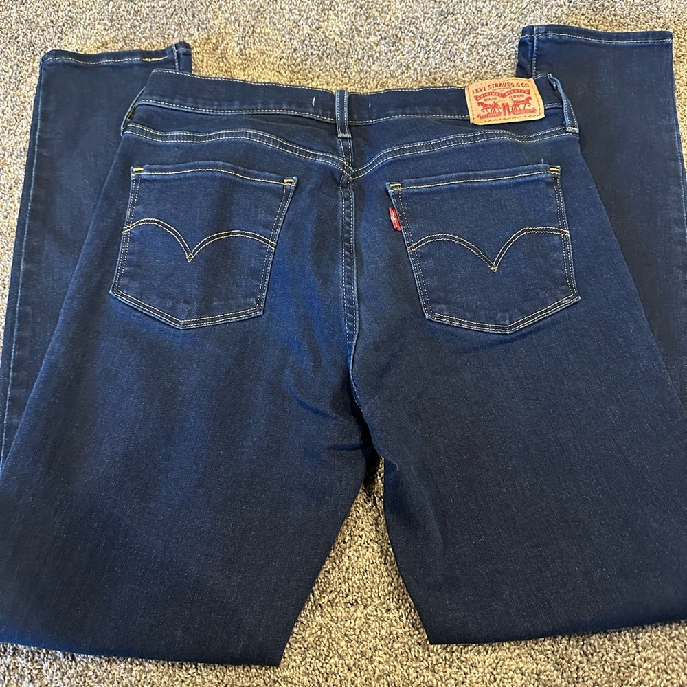 Levi skinny jeans